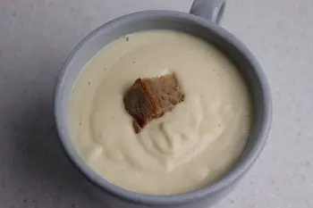 Potage de céleri à la bourguignonne