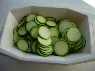 Tarte fine courgettes-menthe : Étape 2