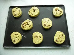 Pains briochés aux raisins : Étape 10