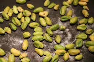 Petites brioches pistache-abricot : Étape 2