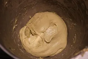 Petites brioches pistache-abricot : Étape 3