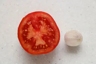 Pan con tomate : Étape 1