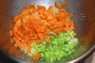 Sauté de porc aux cacahouètes : Étape 1