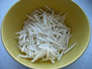 Pétales de poisson, julienne de légumes et beurre blanc : Étape 5