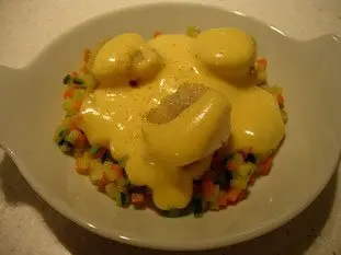 Noix de Saint-Jacques aux légumes croquants, sabayon au savagnin réduit