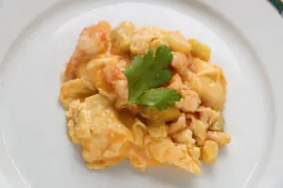 Oeufs brouillés aux langoustines et pointes d'asperges