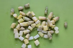 Oeufs brouillés aux langoustines et pointes d'asperges : Étape 1