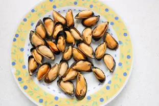 Moules farcies au beurre d'escargot : Étape 1