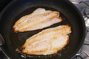 Filets de poissons grillés, chou étuvé au Noilly : Étape 9