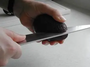 Comment préparer un avocat : Étape 2