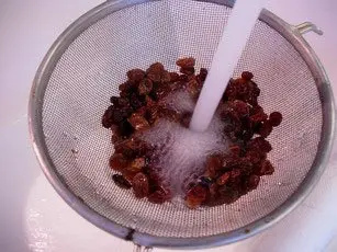 Il ne faut pas ajouter des raisins secs tel quels : Étape 2