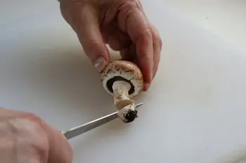 Comment préparer des champignons frais : Étape 3