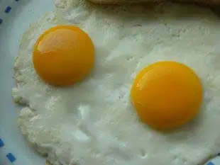 Comment bien cuire des oeufs sur le plat