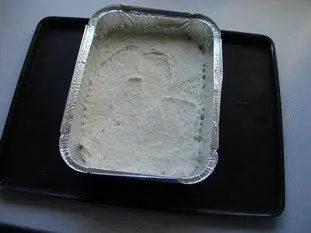 Il ne faut pas mettre une barquette alu direct dans le four : Étape 1