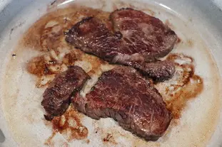 Filets de boeuf marinés au romarin et vin rouge : Étape 6