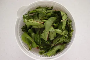 Pièce de bœuf et fanes de betteraves aux champignons : Étape 1