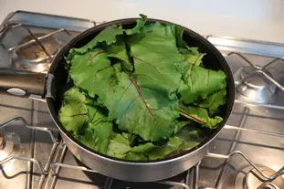 Pièce de bœuf et fanes de betteraves aux champignons : Étape 2