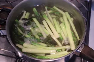 Émincé de veau aux champignons et asperges vertes : Étape 2