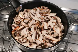 Sauté de porc crémeux aux champignons de Paris : Étape 5