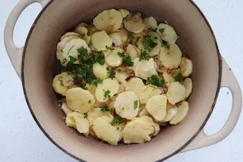 Côtelettes de porc à la Champvallon : Étape 10