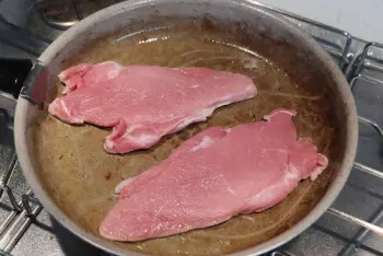 Escalope de porc aux champignons et crème à la sauge : Étape 5