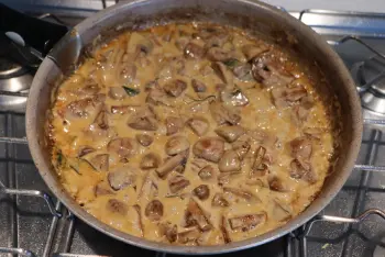 Escalope de porc aux champignons et crème à la sauge : Étape 9