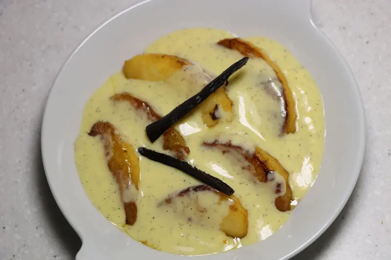 Pommes flambées Normandes