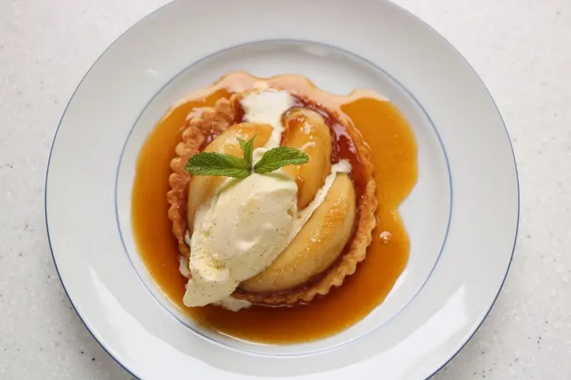 Tartelettes fines aux pêches caramélisées