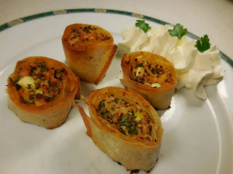 Croustillants de saumon fumé aux herbes