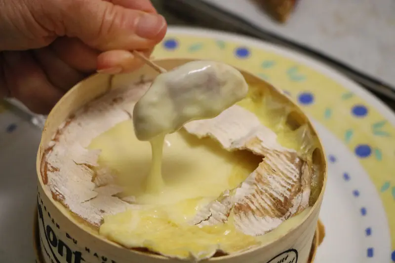 Mini-fondue de Mont d'or et pommes de terre