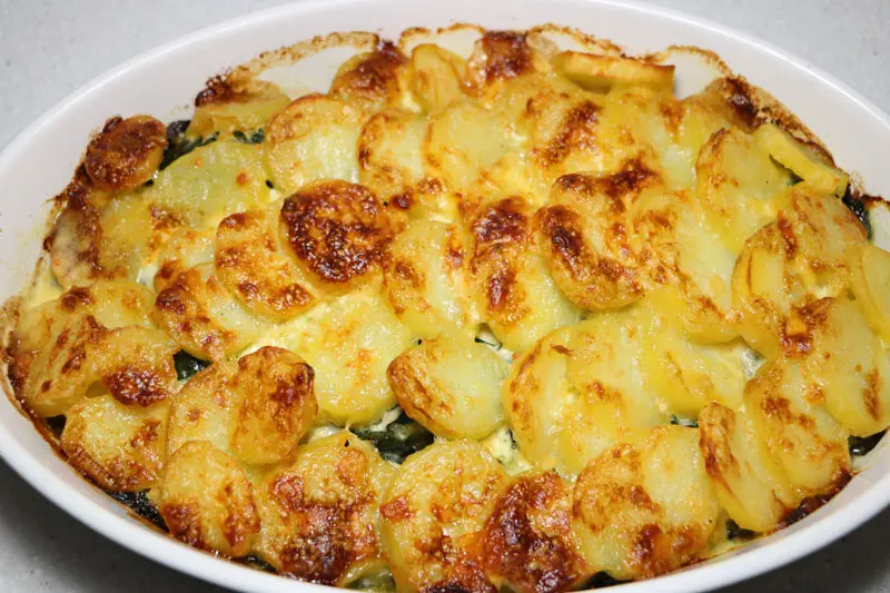 Gratin crémeux d'épinards et pommes de terre 
