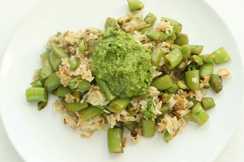 Petits pois gourmands au pesto