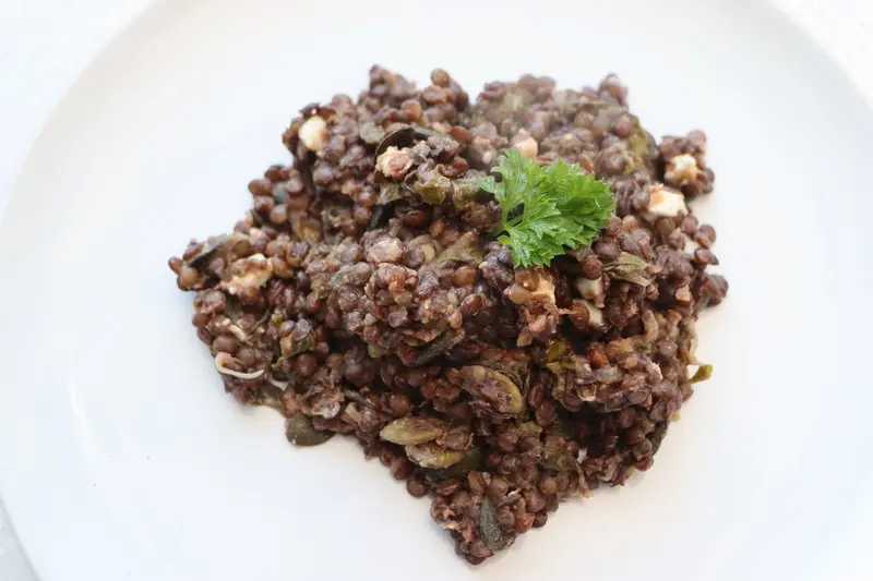 Lentilles à l'oseille et feta