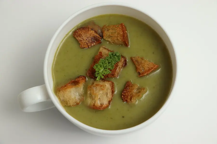 Potage chou kale et pommes de terre