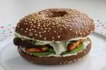 Bagel poulet et avocat
