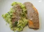 Saumon poêlé au choux vert