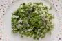 Fèves primeurs, petits pois et riz crémeux